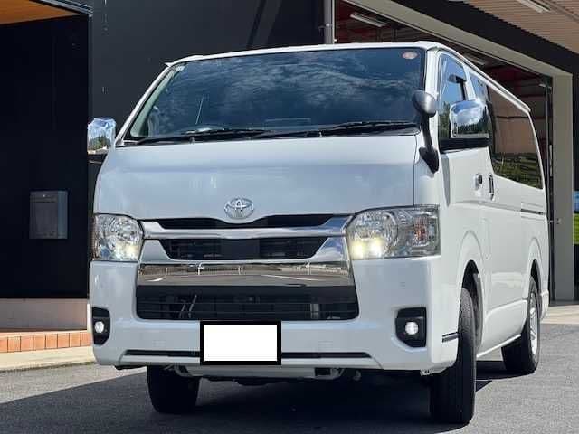 TOYOTA HIACE van 4WD