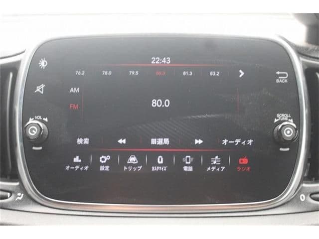 Car thumbnail 4