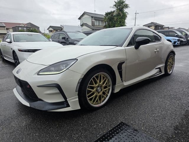 TOYOTA GR86