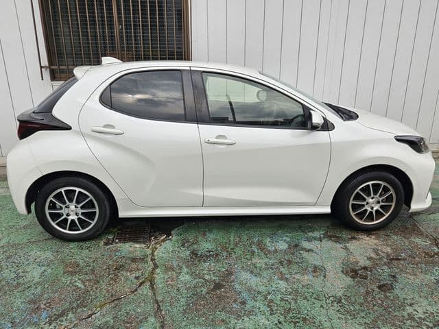 Car thumbnail 4