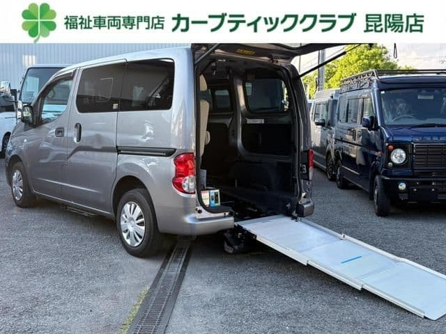 NISSAN NV200 VANETTE van