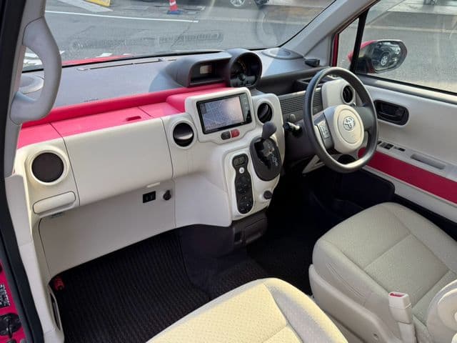 Car thumbnail 3
