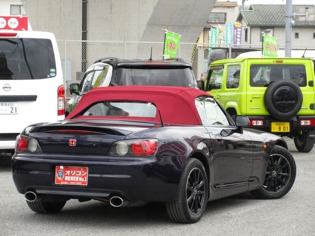 Car thumbnail 3