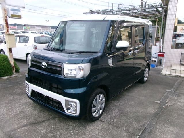 Car thumbnail 3