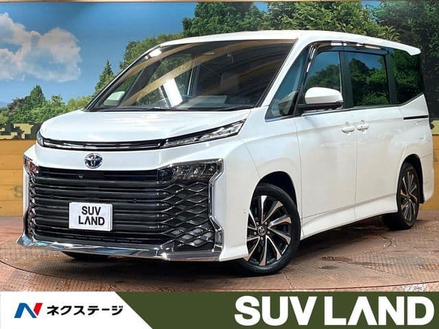 TOYOTA VOXY HYBRID