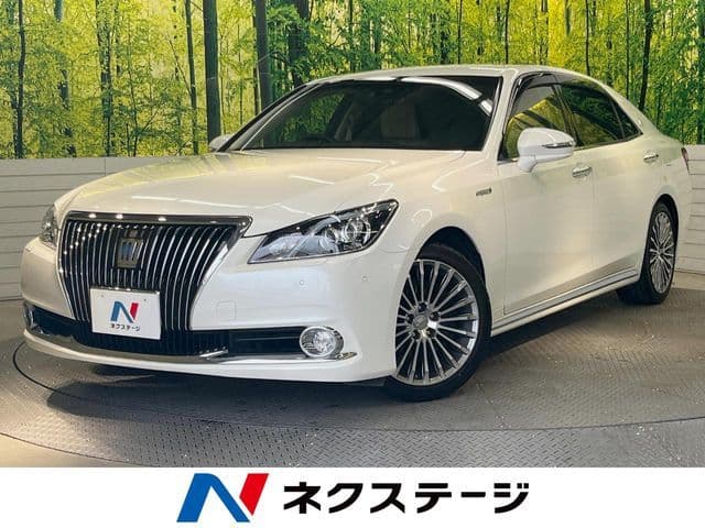 TOYOTA CROWN MAJESTA HYBRID