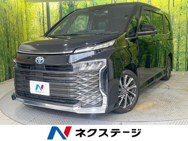 TOYOTA VOXY HYBRID