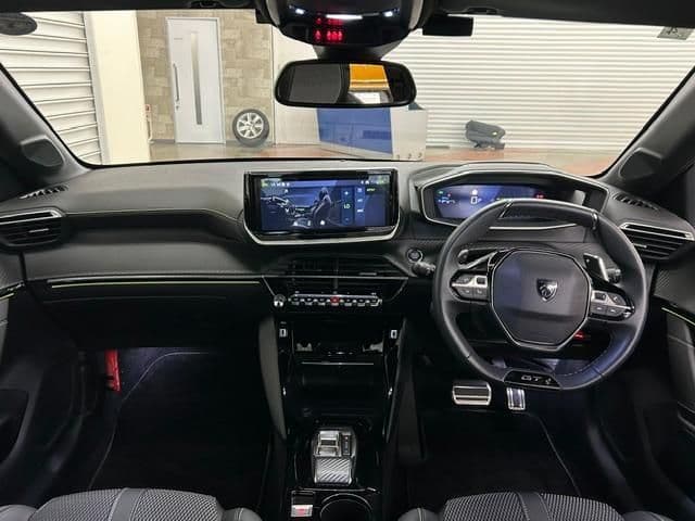 Car thumbnail 3