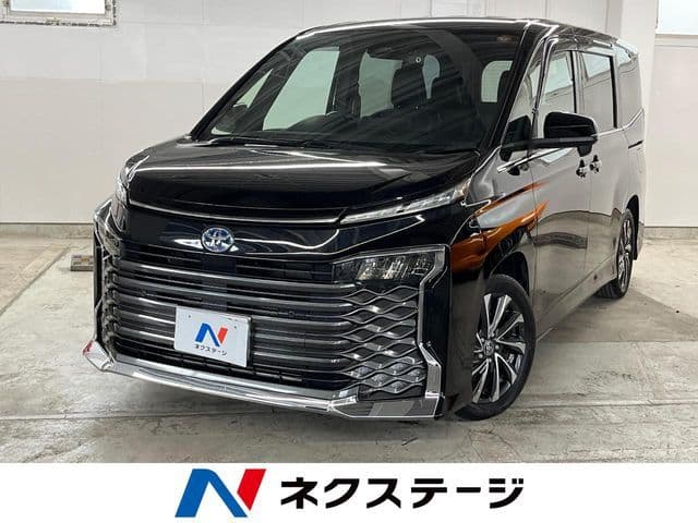 TOYOTA VOXY HYBRID