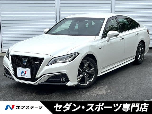 TOYOTA CROWN sedan hybrid