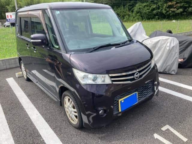 NISSAN ROOX 4WD