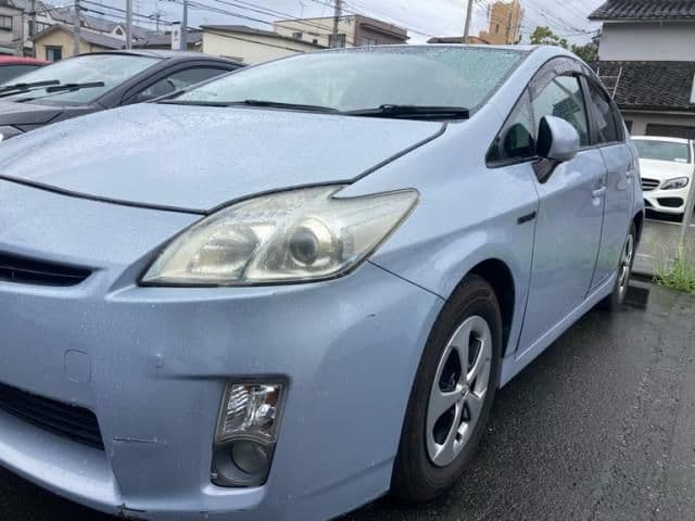 Car thumbnail 3