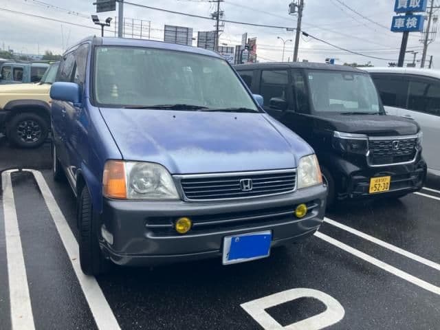 Car thumbnail 3