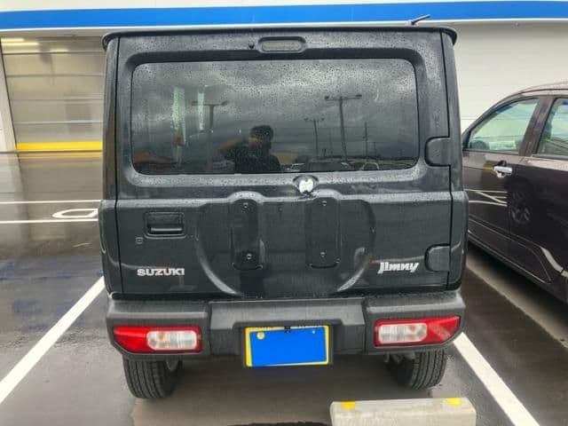 Car thumbnail 4
