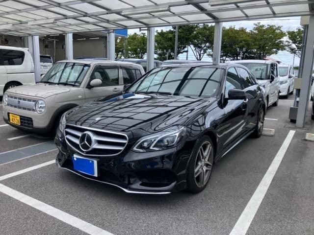 MERCEDES BENZ MERCEDES BENZ E class sedan