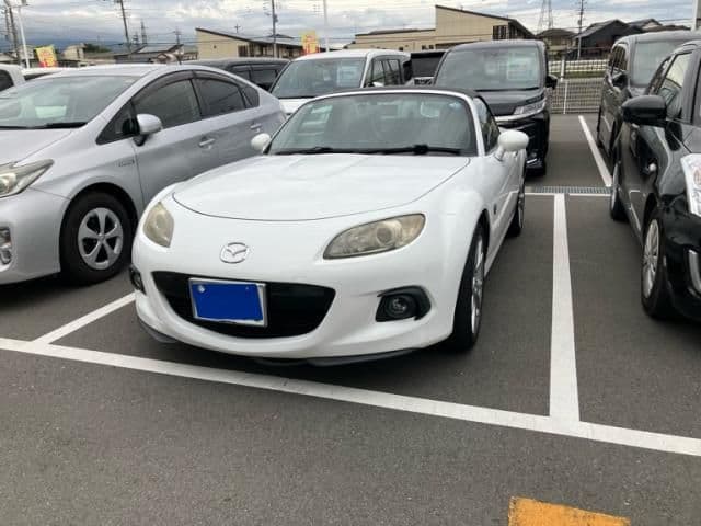 Car thumbnail 2