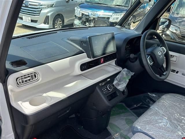 Car thumbnail 4