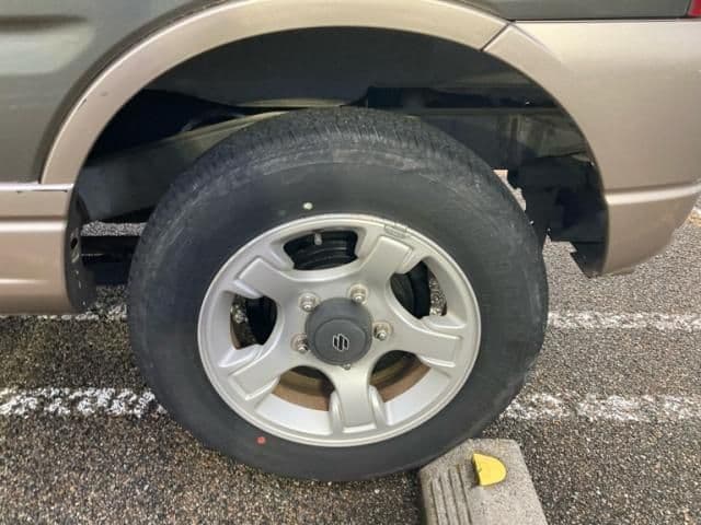 Car thumbnail 4