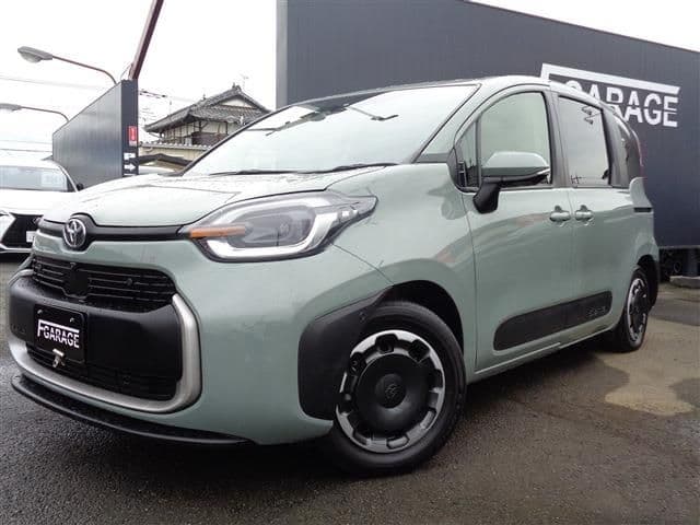TOYOTA SIENTA HYBRID
