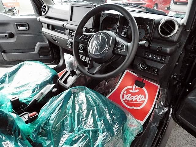 Car thumbnail 3