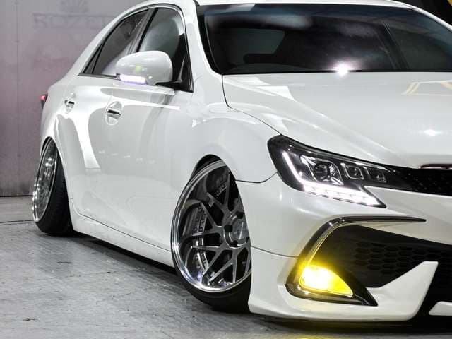 Car thumbnail 2
