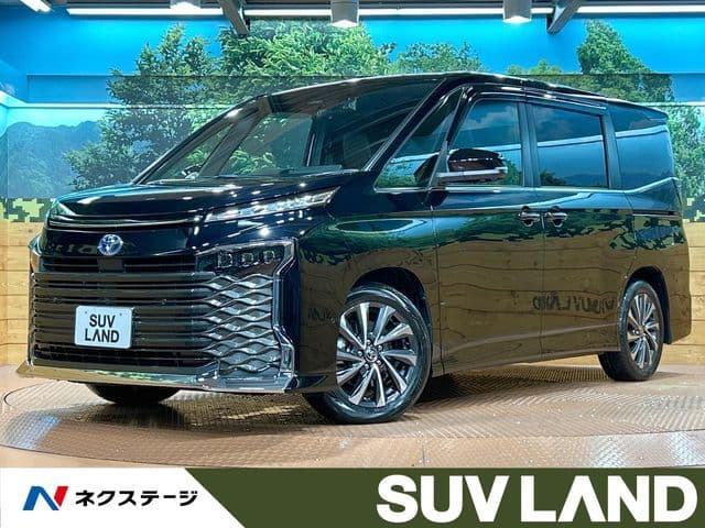 TOYOTA VOXY HYBRID