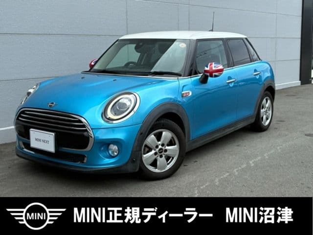 Car image 1