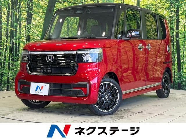HONDA N BOX CUSTOM 4WD