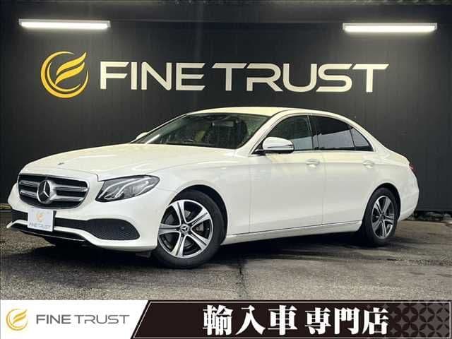 MERCEDES BENZ MERCEDES BENZ E class sedan