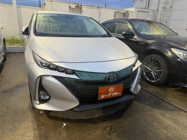 TOYOTA PRIUS PHV