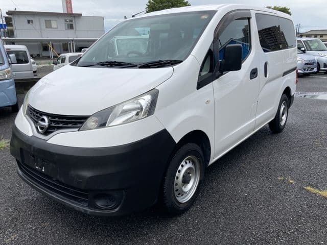 NISSAN NV200 VANETTE van