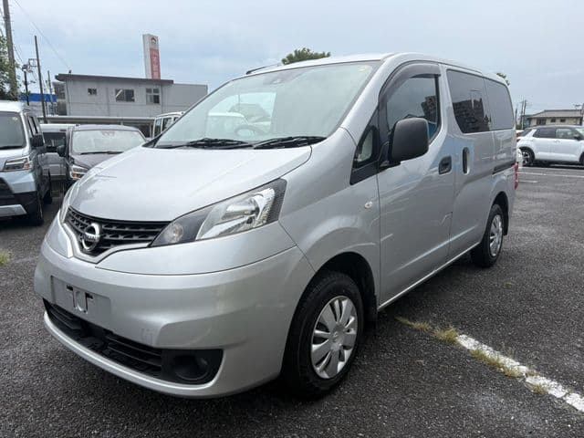 NISSAN NV200 VANETTE van