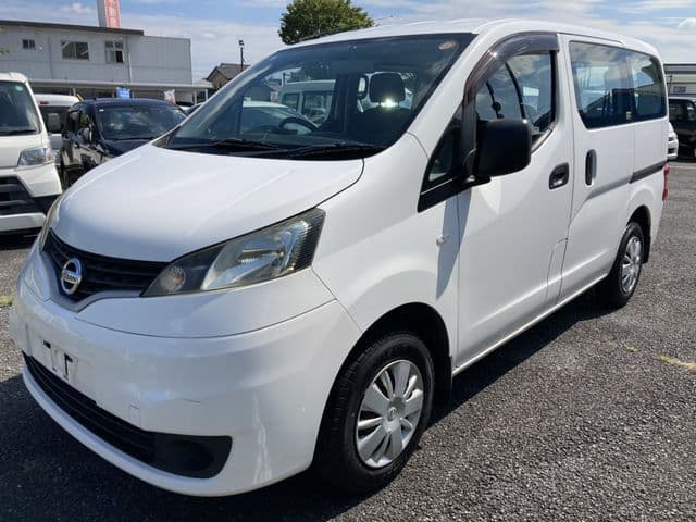 NISSAN NV200 VANETTE van