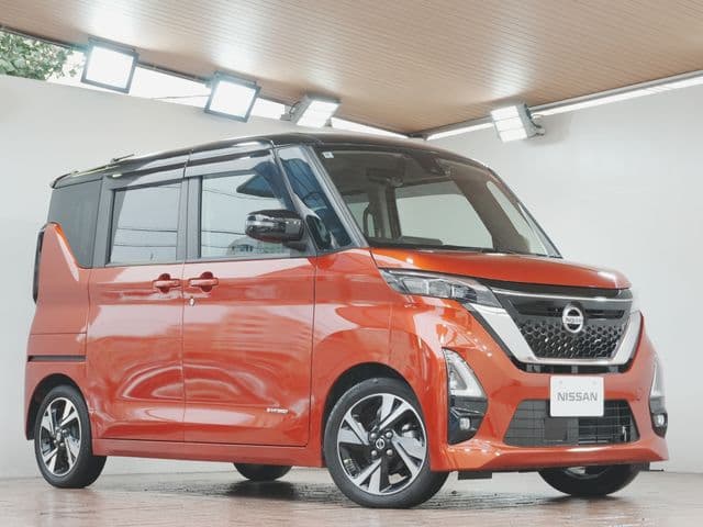 NISSAN ROOX