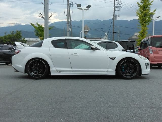 Car thumbnail 4