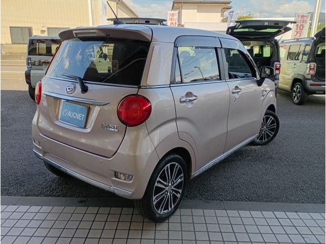 Car thumbnail 3