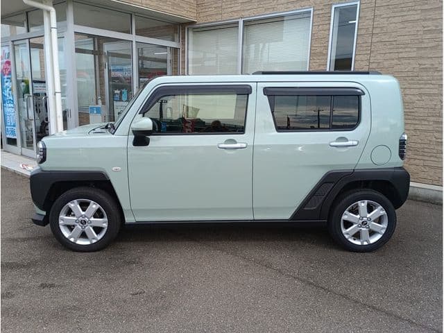 Car thumbnail 4