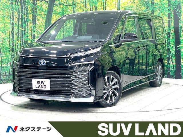 TOYOTA VOXY HYBRID