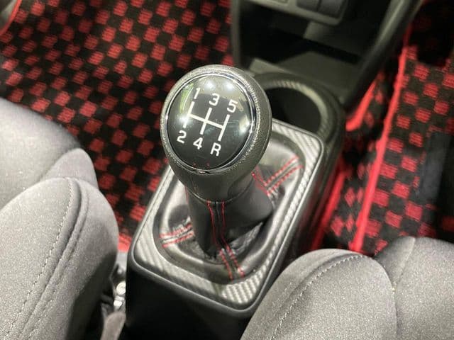 Car thumbnail 3