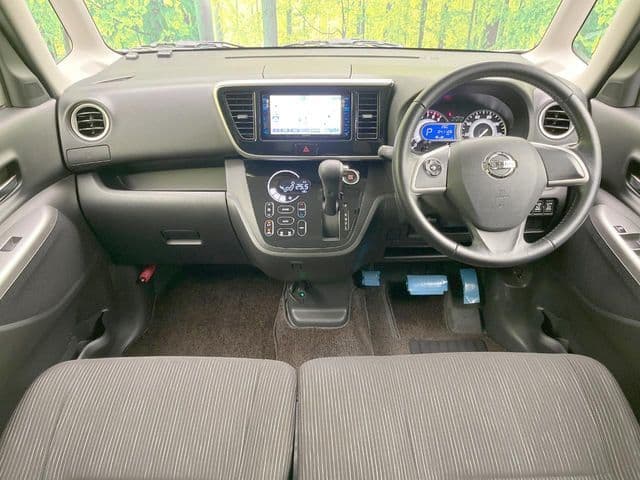 NISSAN