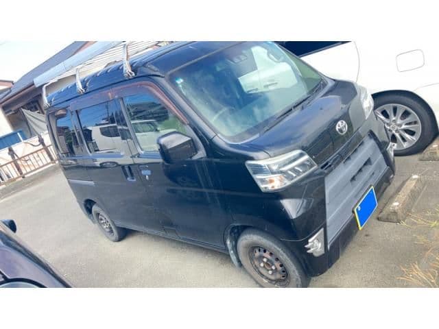 TOYOTA PIXIS van