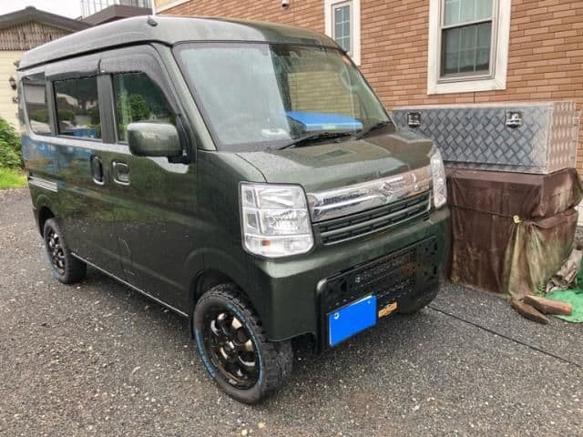 SUZUKI