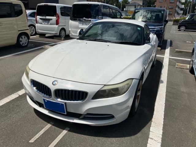 Car thumbnail 3