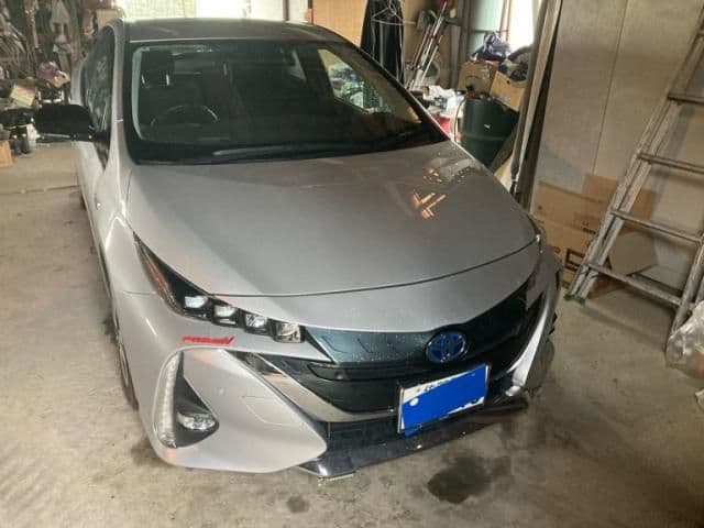 TOYOTA PRIUS PHV