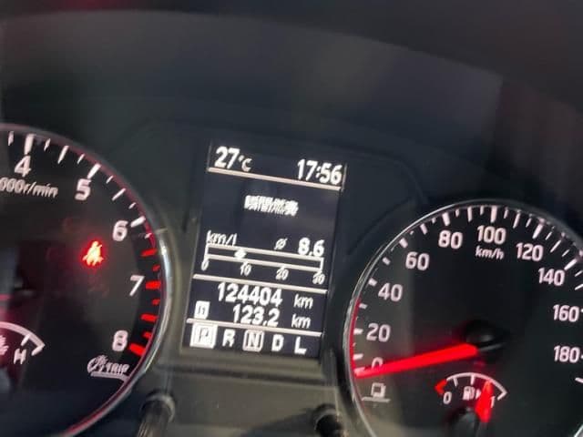 NISSAN X-TRAIL 4WD