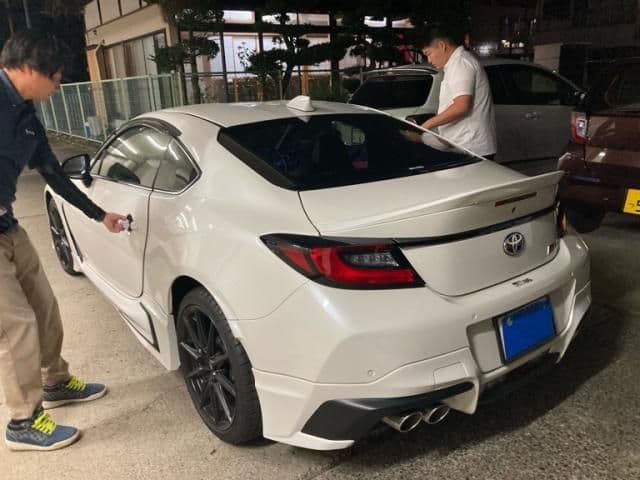 Car thumbnail 3