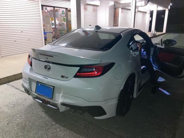 Car thumbnail 4