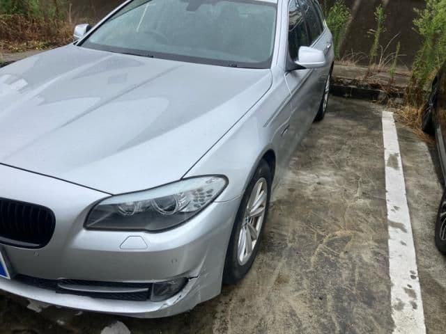 Car thumbnail 3
