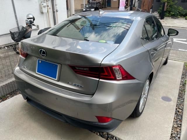 Car thumbnail 3