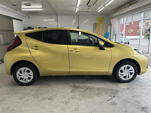 Car thumbnail 4